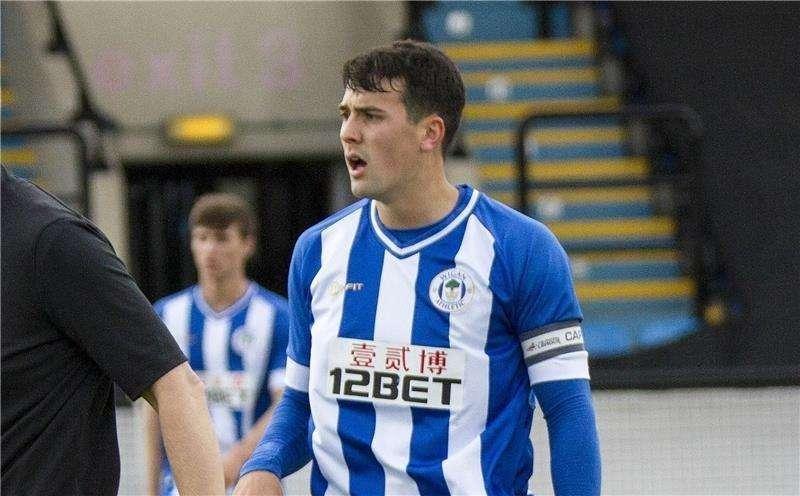  弗赖堡中场控制力占优，控球率超六成压制对手