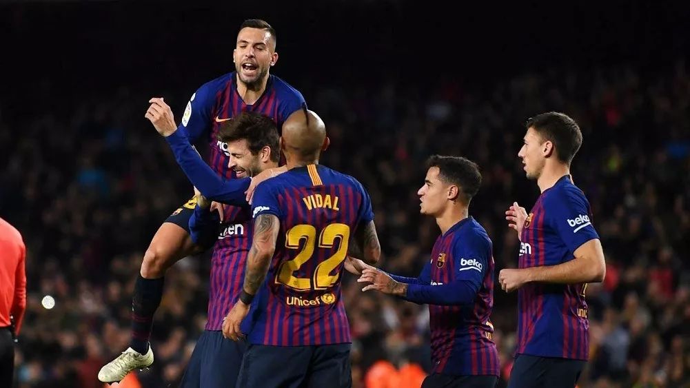  国际米兰轮换奏效，轻取莱切稳居榜首