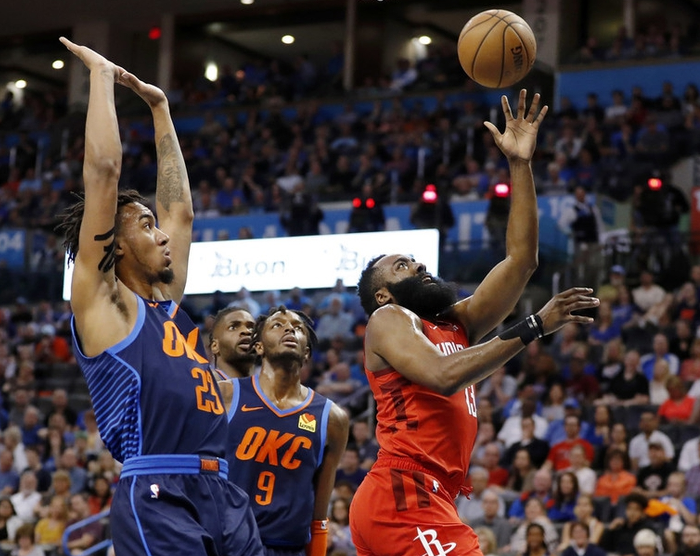  亚历山大关键抢断锁定胜局，雷霆险胜独行侠守住西部第一