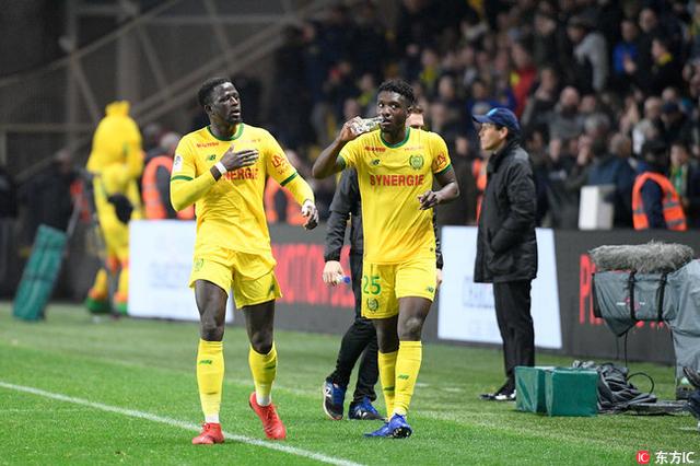  马赛主场三球大胜收获法甲关键三分